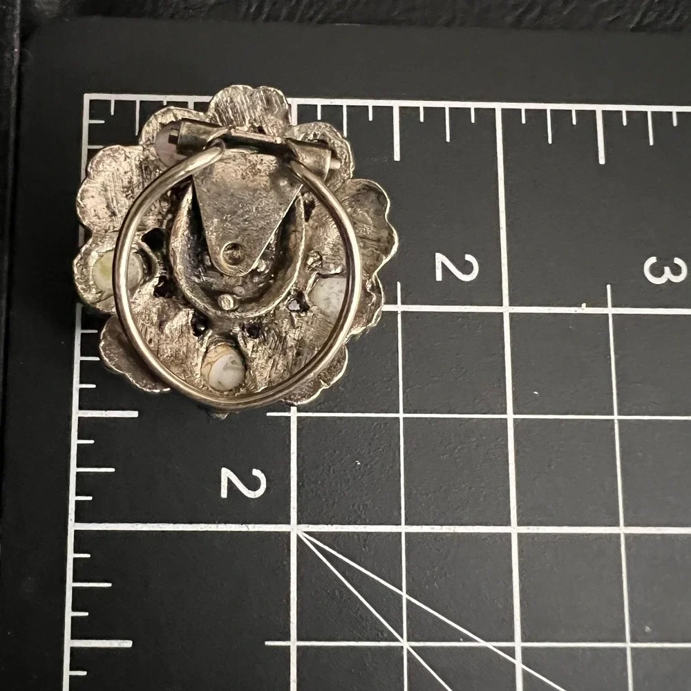 Vintage Silver Tone Faux Agate Celtic Knot Scarf Clip Ring Size 1.5